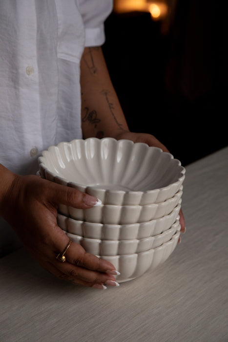 Scallop Ivory Large Ceramic Bowl