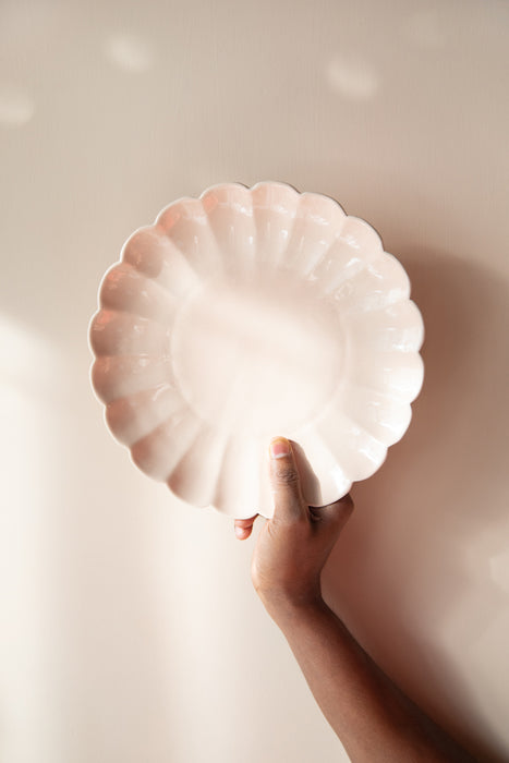 Scallop Nude 10" Ceramic Plates
